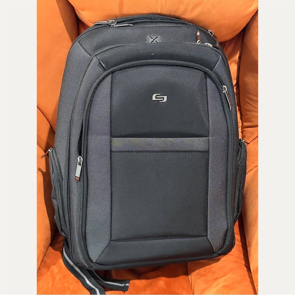 Solo New York Travel Backpack Black